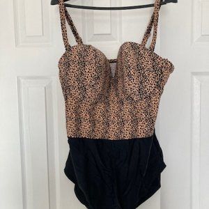 Very sexy  Leopard bathing suit
